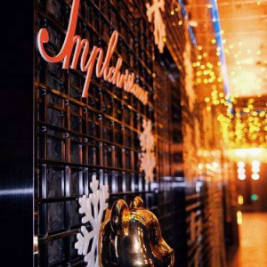 杭州KTV服务员薪酬结构揭秘：提成、奖金与待遇全解析